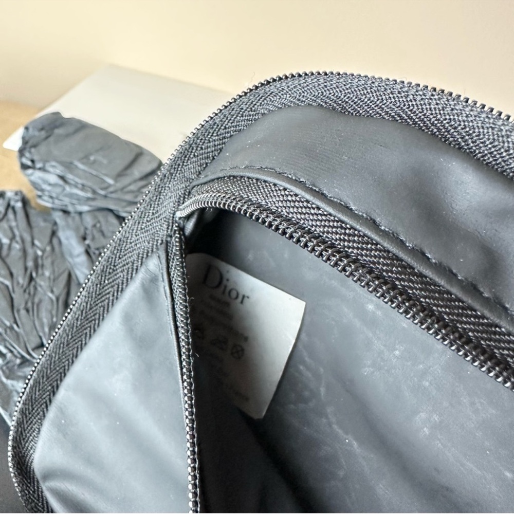 New Dior Upcycled Patent Cosmetic Bag Crossbody Black CD Logo Gold Hardware - Picture 10 of 12